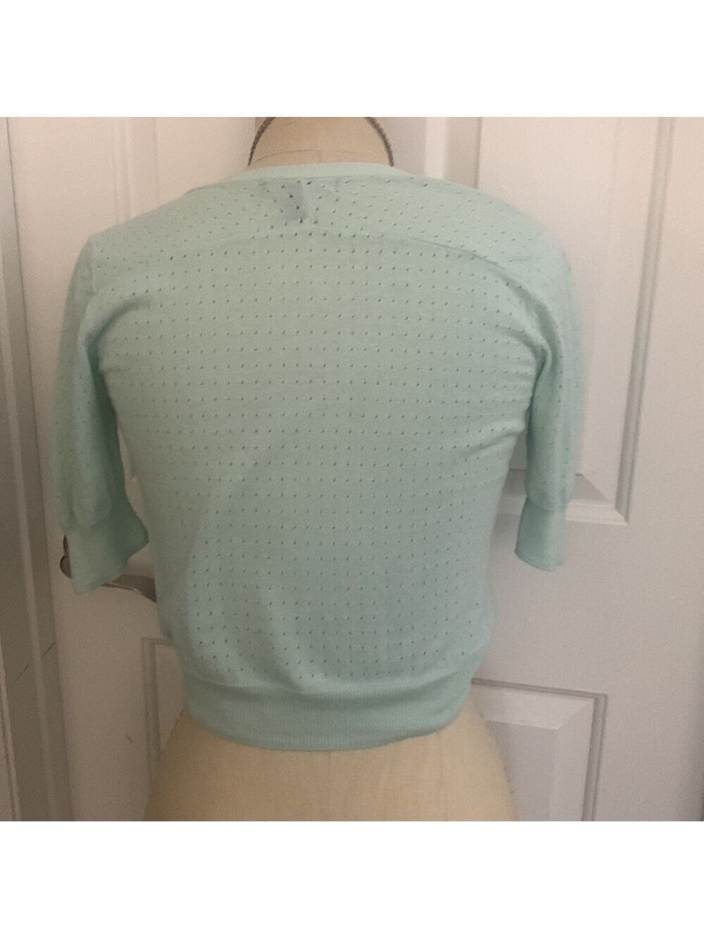 Mango~ cropped sweater top- XL but it’s tiny! - Picture 3 of 6